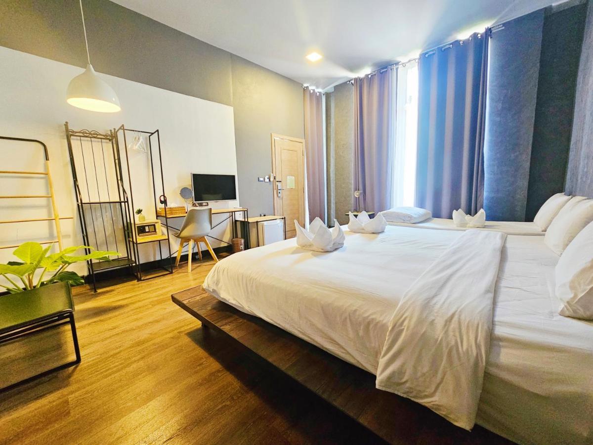 Sherloft Home&Hostel Chiang Mai Buitenkant foto