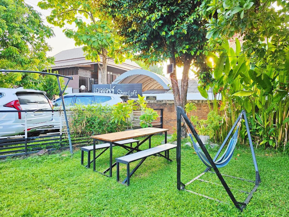 Sherloft Home&Hostel Chiang Mai Buitenkant foto