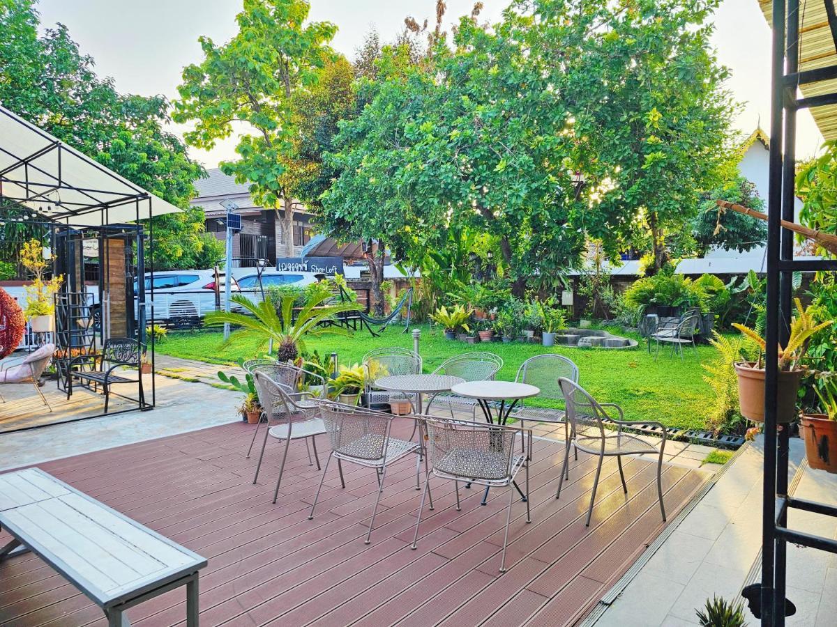 Sherloft Home&Hostel Chiang Mai Buitenkant foto