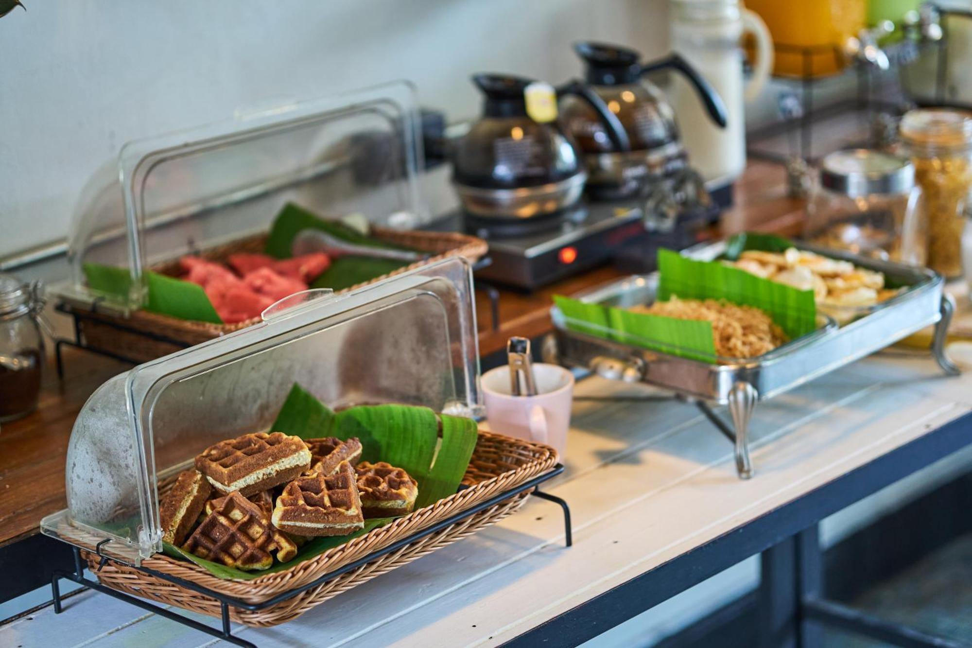 Sherloft Home&Hostel Chiang Mai Buitenkant foto
