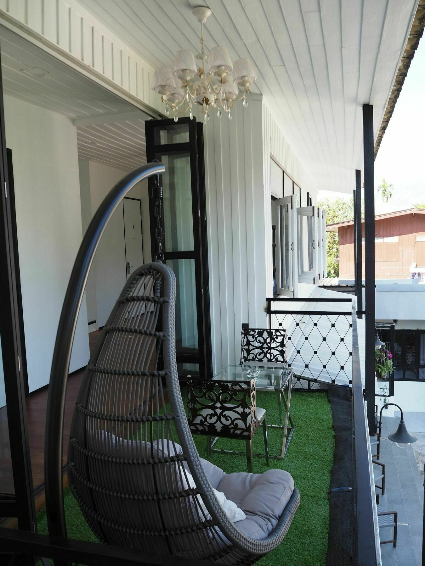Sherloft Home&Hostel Chiang Mai Buitenkant foto